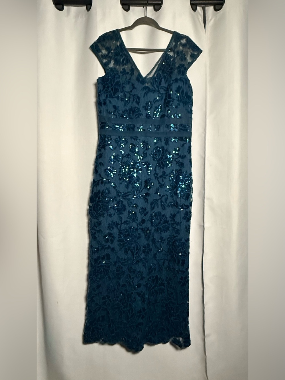 Tadashi Shoji Teal Blue Lace & Sequin V-Neck Evening Gown re-posh - Picture 2 of 9